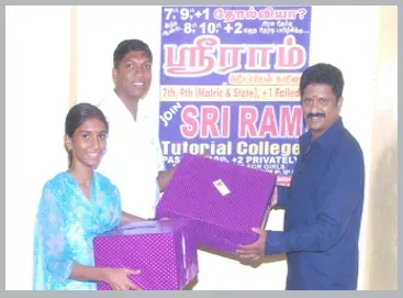 Director Mr.Ramakrishnan distributing prizes for high scored students